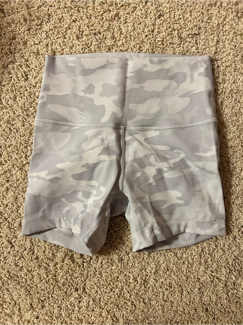Lululemon Wunder Under Short
